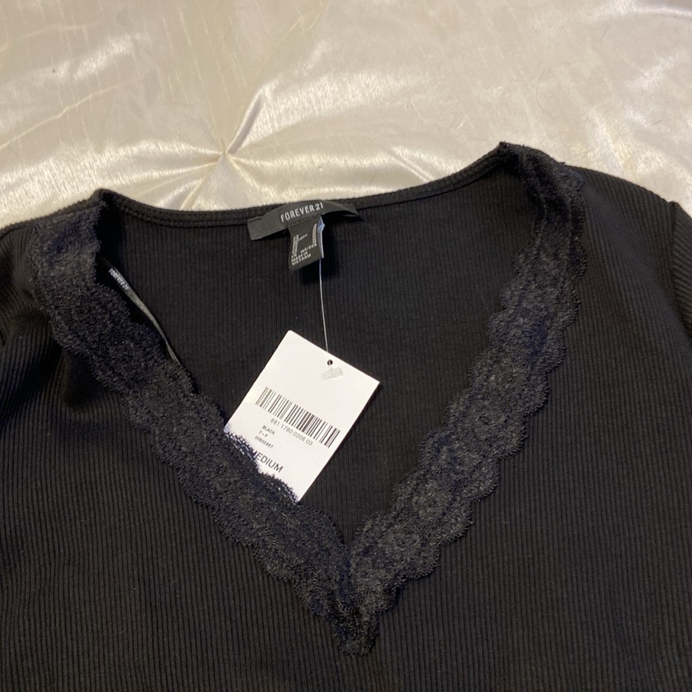 Final price accepted 💎NWT BLACK LACE CROP TOP - Picture 8 of 8